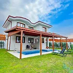 Yel Degirmeni Villa *