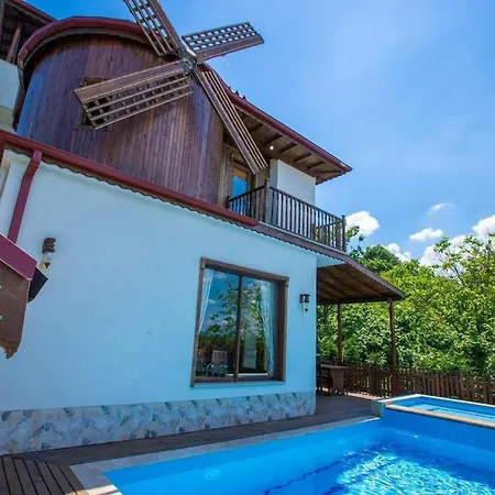 Y1 With Hot Pool, Jacuzzi , Sauna -