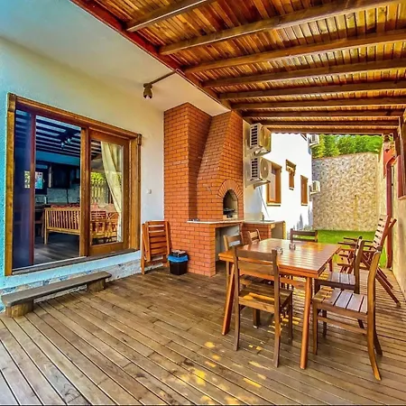 Y1 With Hot Pool, Jacuzzi , Sauna - Villa Sapanca