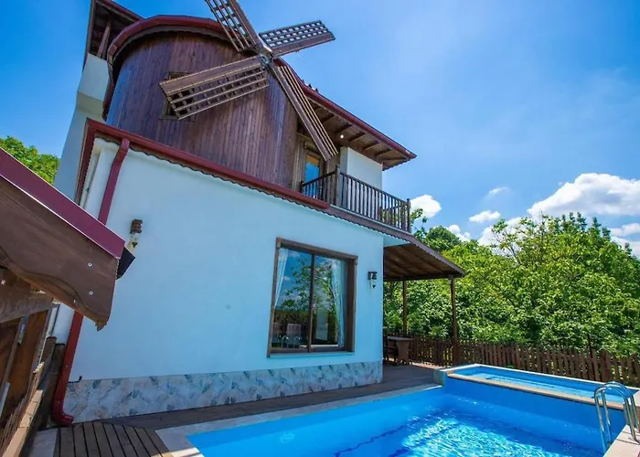 Y1 With Hot Pool, Jacuzzi , Sauna -