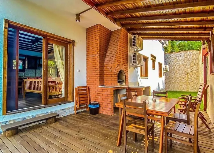 Y1 With Hot Pool, Jacuzzi , Sauna - Villa Sapanca